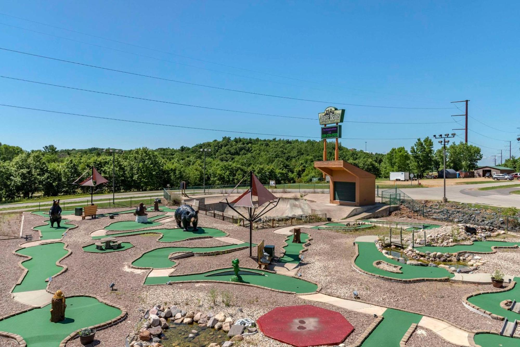 Three Bears Resort Waterpark Near Tomah Ascend Collection Warrens Экстерьер фото